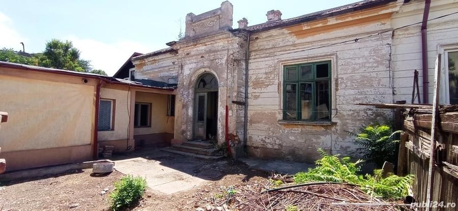 Casă cu 4 camere cu Teren 147 Mp în Central