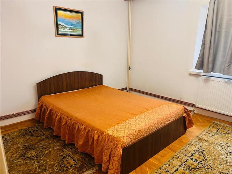 Apartament cu 2 camere decomandat, mobilat în Central