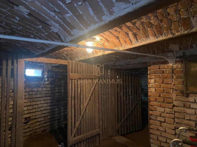 Casă individuală cu 4 camere cu Canalizare în Piața Cluj