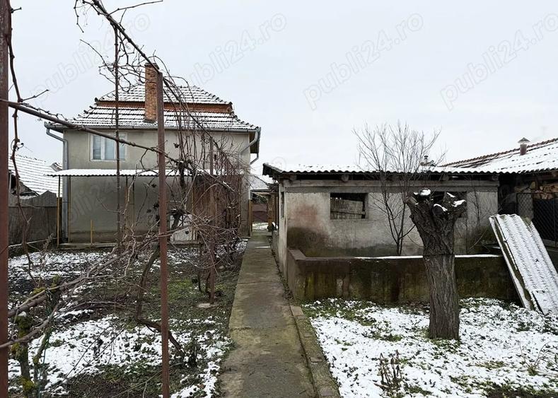 Casă cu 3 camere în Urvind
