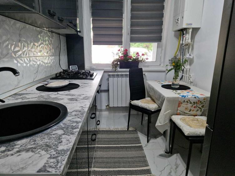Apartament cu 2 camere decomandat în Gorjului