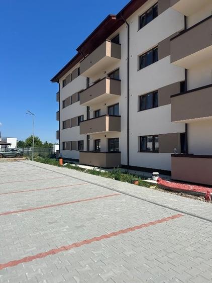 Apartament cu 2 camere decomandat în Sânpetru
