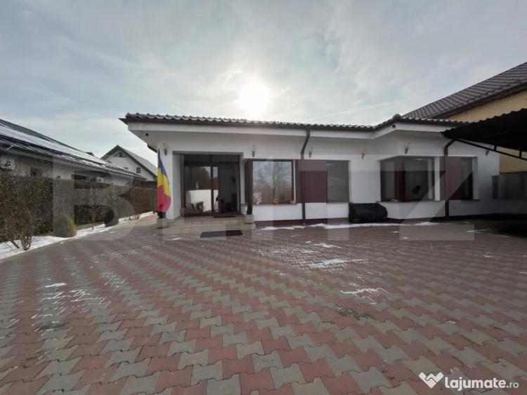 Casa 4 dormitoare, 204 mp, teren 1000 mp, zona Carcea - 18