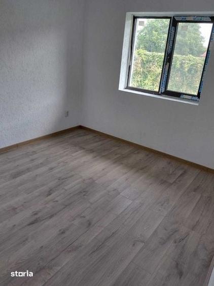 Casă cu 3 camere cu Teren 70 Mp în Boldești