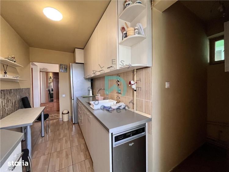 Apartament cu 3 camere decomandat în Mihai Viteazul