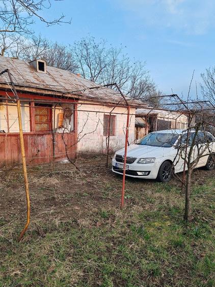 Casă cu Teren 900 Mp în Toporu