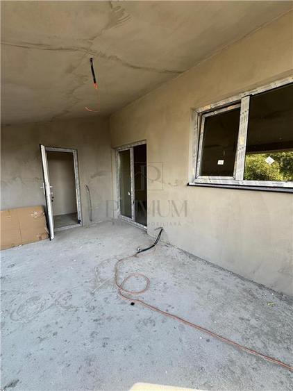 Duplex cu 3 camere cu Canalizare în Moșnița Nouă
