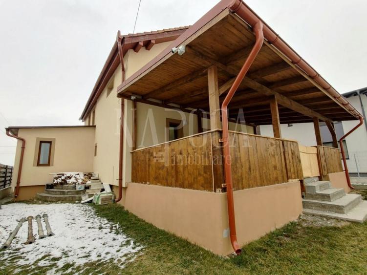 Casă individuală cu 5 camere cu Canalizare în Apahida