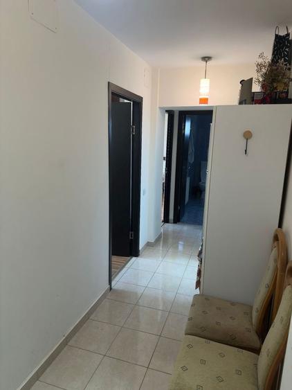 Apartament cu 2 camere decomandat în Energia
