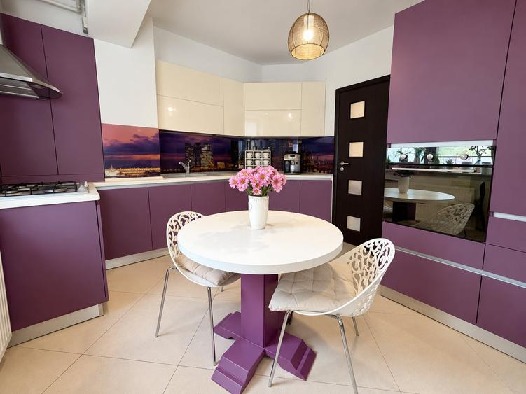 Apartament cu 4 camere decomandat, mobilat în Energia