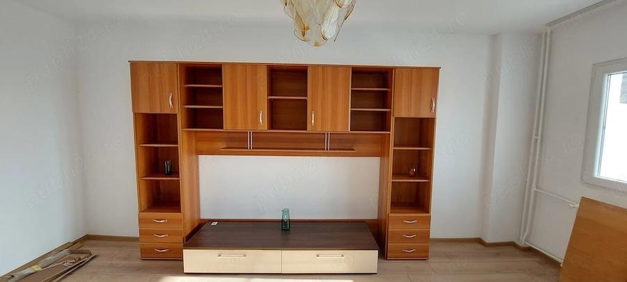 Apartament cu 2 camere decomandat în Republicii
