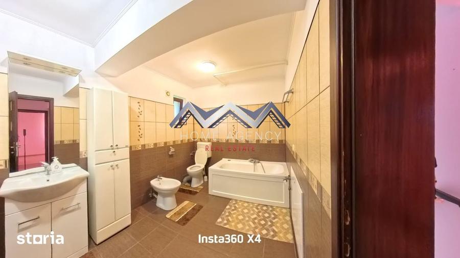 Casă cu 4 camere cu Teren 200 Mp în Central