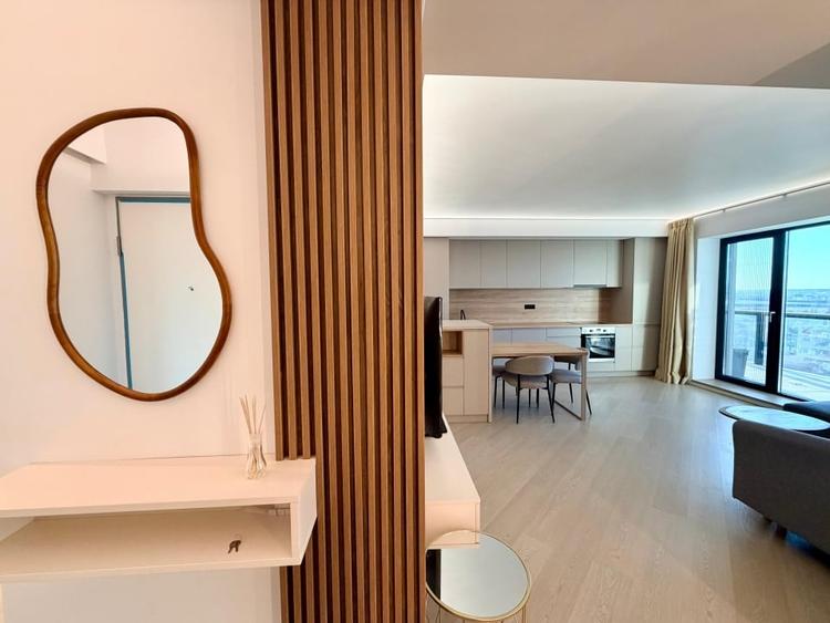 Apartament cu 3 camere decomandat, mobilat în Pipera