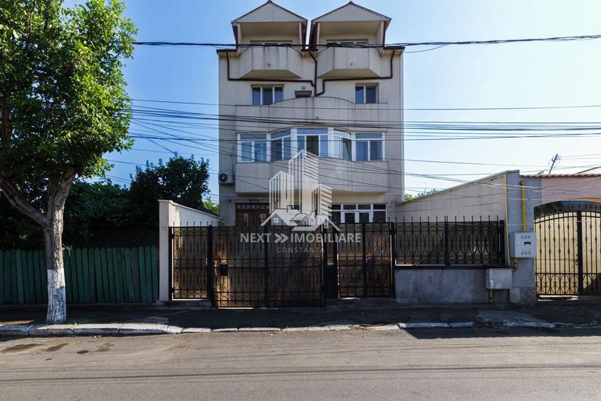 Vila S+P+2E+ M, garaj si spatiu comercial, Km4-5 - 2