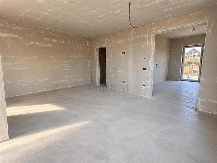 Duplex cu 3 camere cu Canalizare în Moșnița Nouă
