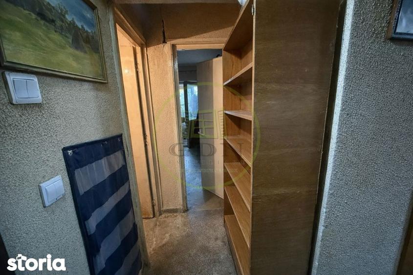 Apartament cu 4 camere semidecomandat în Lăpuș Argeș