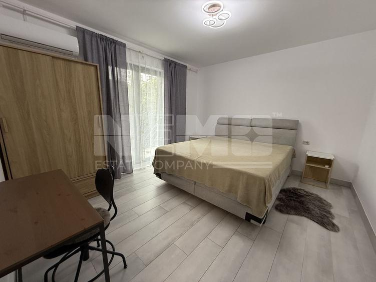 Apartament cu 3 camere decomandat, mobilat în Ultracentral