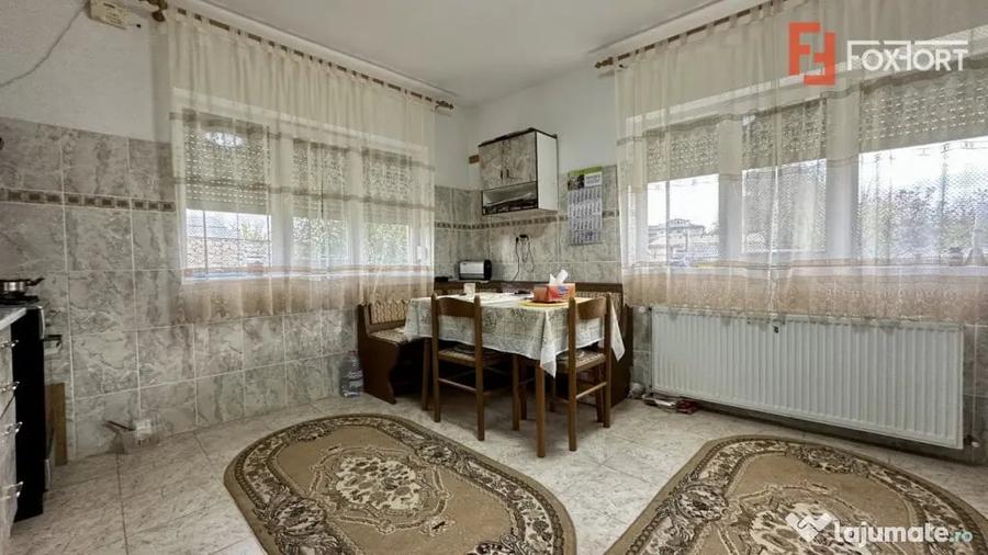 Casă cu 5 camere cu Teren 1000 Mp în Șag