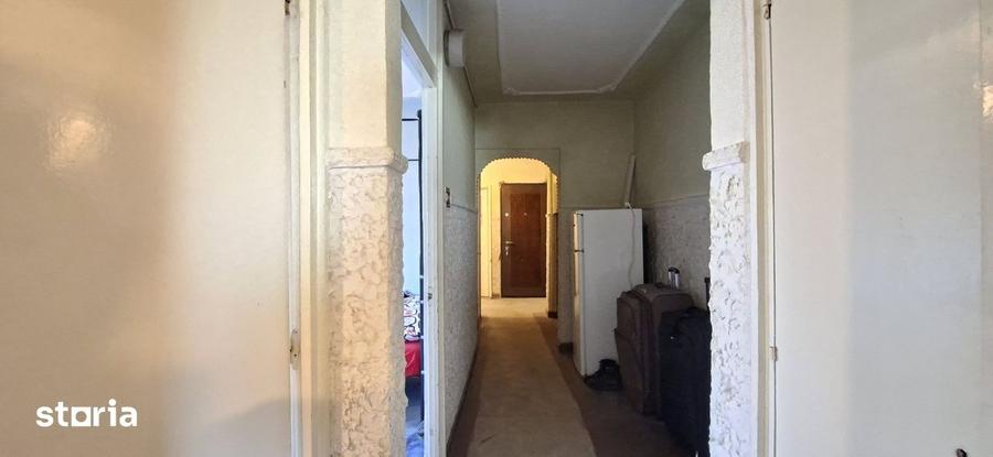 3 camere decomandat, 70 mp, 2 bai I.C. Frimu (CinCin) - 1