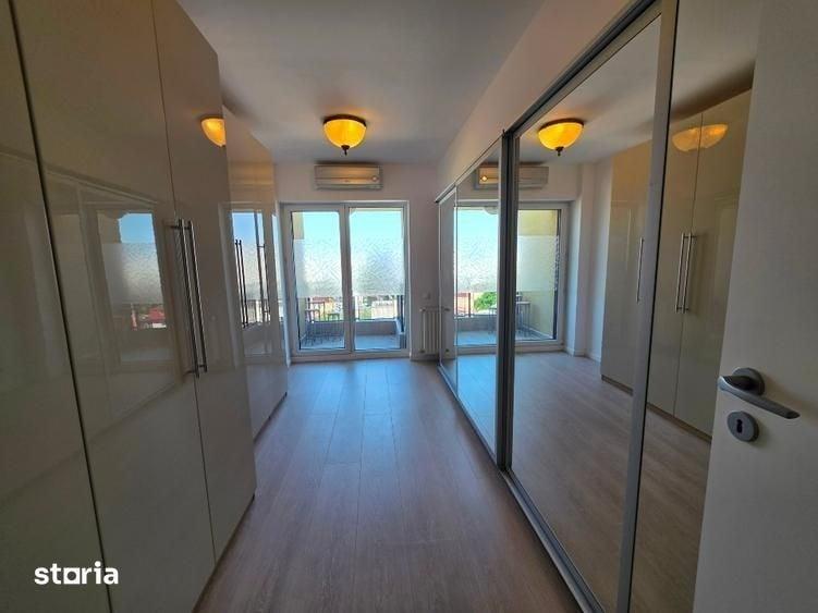 Apartament cu 4 camere în Centrul Civic