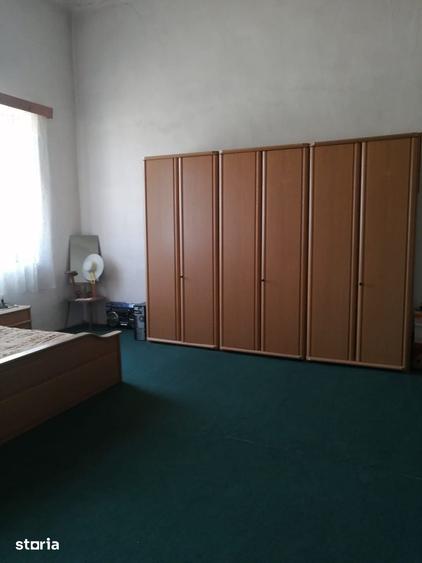 Casă cu 4 camere cu Teren 1560 Mp în Mișca