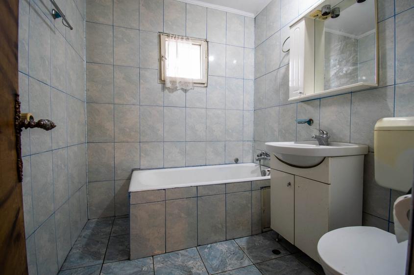 Apartament cu 2 camere decomandat în Crângași