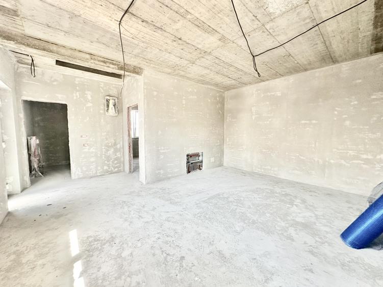 Duplex cu 3 camere cu Canalizare în Albina
