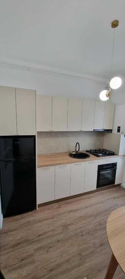 Apartament cu 2 camere decomandat în Exterior Vest