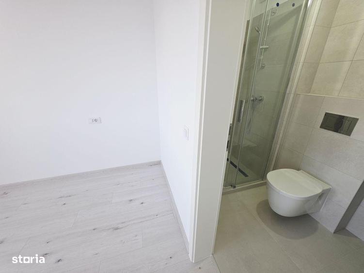 Apartament cu 3 camere în Tractorul
