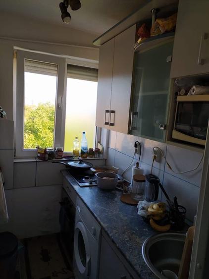 Apartament cu 3 camere decomandat în Cantemir