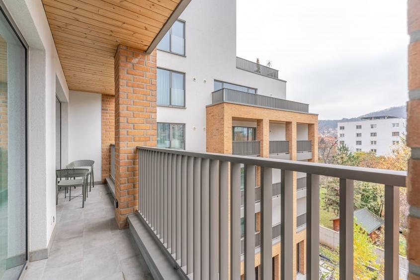 Apartament cu 2 camere decomandat, mobilat în Central