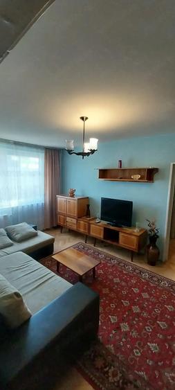 Apartament cu 2 camere semidecomandat în Centrul Civic