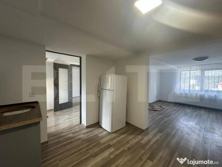 Casă cu 7 camere cu Teren 420 Mp în Central