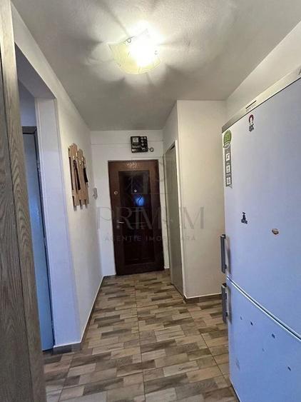 Dambovita - 2 Camere - Etaj intermediar cu LIFT - Centrala proprie - Decomandat - 3