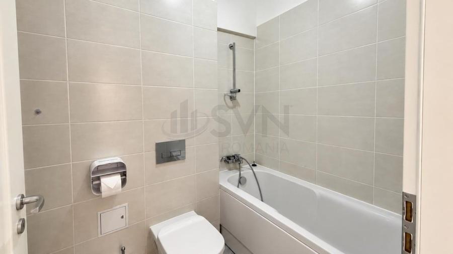 Apartament cu 3 camere semidecomandat în Barbu Văcărescu