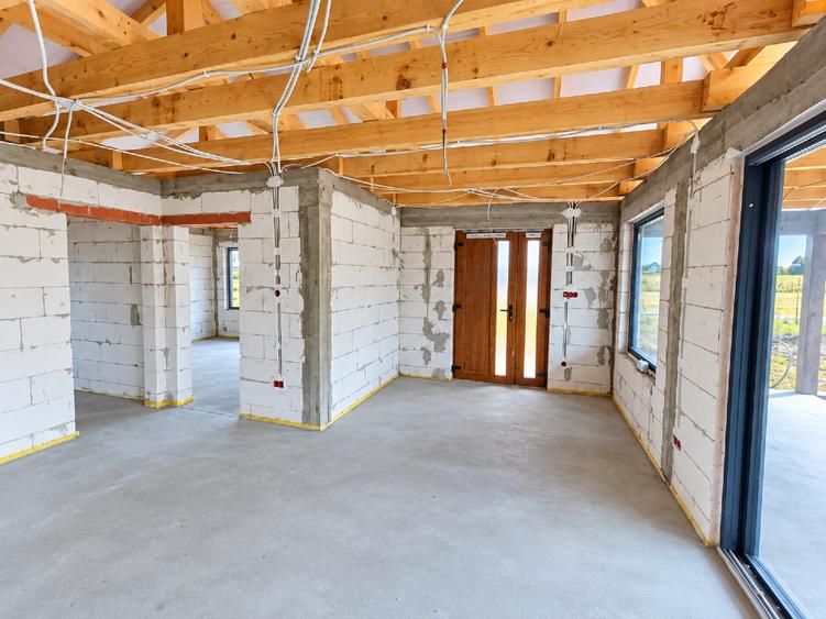 Casă individuală cu 3 camere cu Teren 600 Mp în Solovăstru