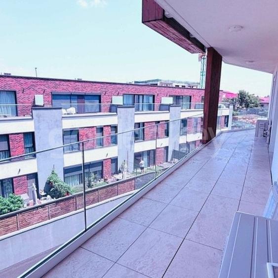 Apartament cu 3 camere | 2 parcari - 4