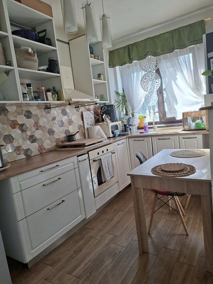 Casă cu 4 camere cu Teren 500 Mp în Sânpetru