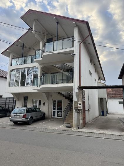 Spațiu comercial, de 400 mp, în Central