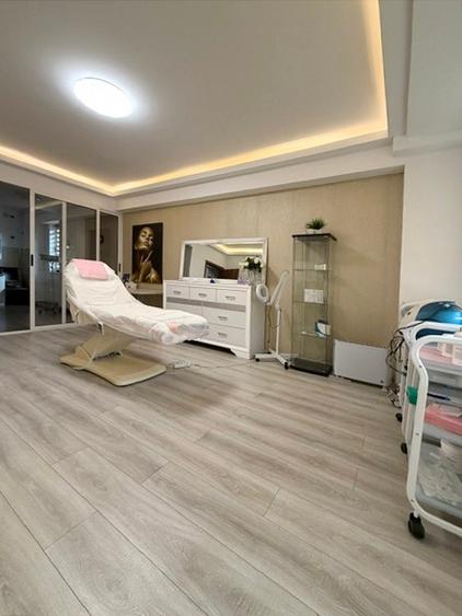 Apartament cu 3 camere în Tractorul