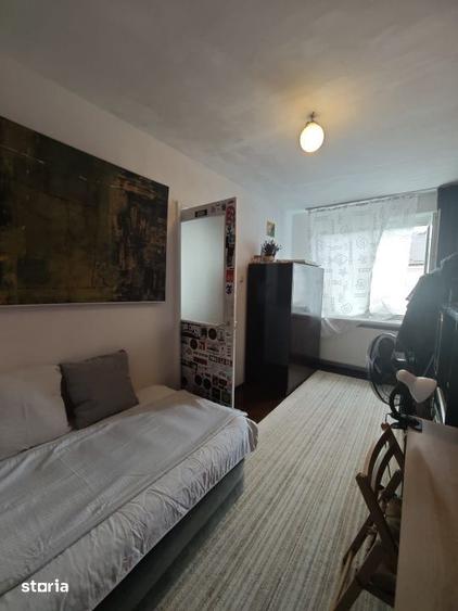 Apartament cu 4 camere în Central