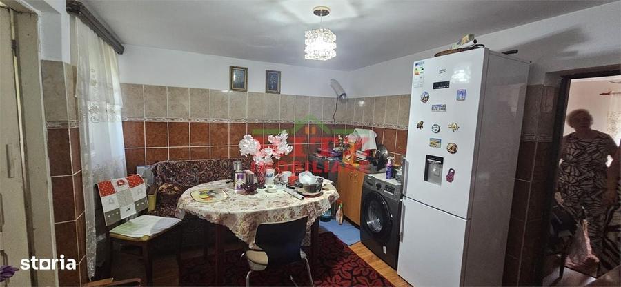 Casă cu 4 camere în Central