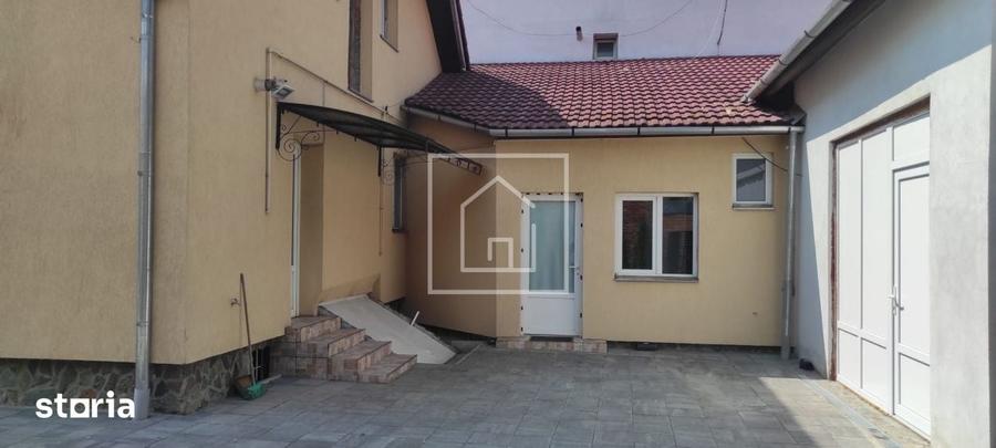 Casă cu 4 camere cu Teren 500 Mp în Tolstoi