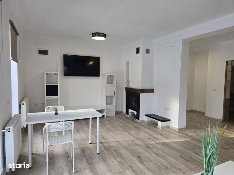 Casă cu 4 camere cu Teren 300 Mp în Bună Ziua