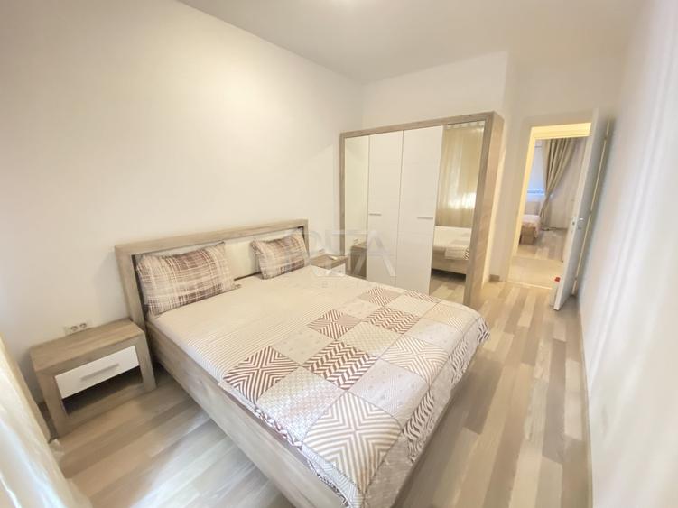 Apartament cu 3 camere decomandat, mobilat în Parcul Carol