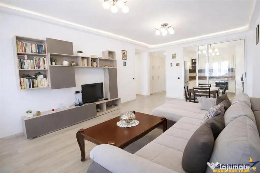 Apartament cu 2 camere decomandat în Vest