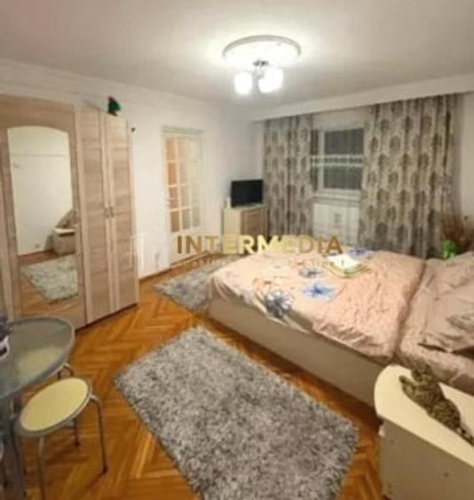 Apartament cu 2 camere decomandat, mobilat în Cetate