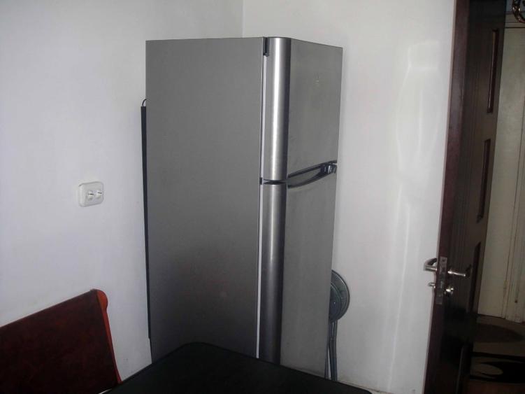 Apartament cu 3 camere decomandat, mobilat în Mircea cel Bătrân