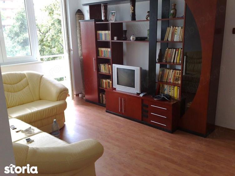 Apartament cu 2 camere, mobilat în Pajura