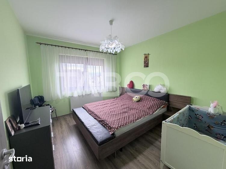Apartament cu 4 camere decomandat în Șura Mare